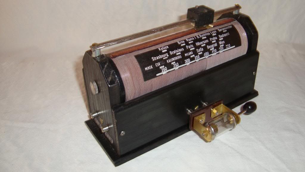 ANTIQUE BAKELITE CRYSTAL RADIO MADE IN 1920's EXTREMELY RARE